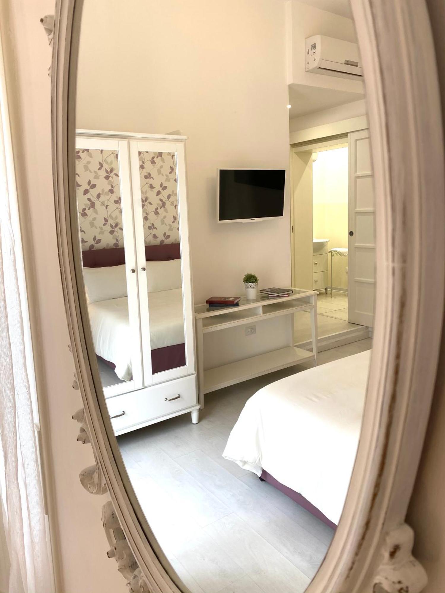 Dai 3 Santi Bed & Breakfast Lecce Bagian luar foto